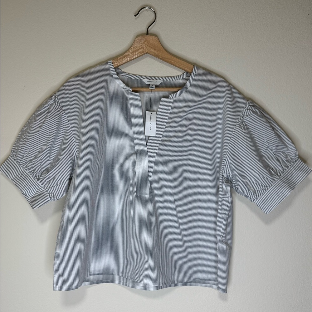 Banana Republic Monochrome Pinstripe Blouse Size M